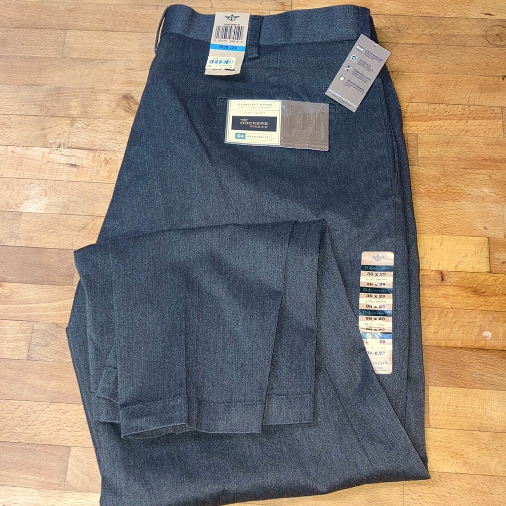 Dockers “Comfort Khaki” D4 Relaxed Fit